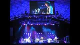 Walk Me Down The Middle/Lasso by The Band Perry at Chattanooga, TN.