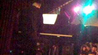 Jandek solo piano performance on Incubate Festival, Tilburg, The Netherlands (19-09-2009)