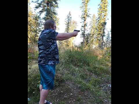 How to dodge the draft by breaking your hand. A guide for Russians.