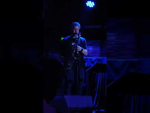 She's Out of My Life - Larry Carlton