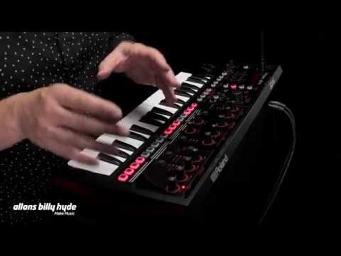 Roland JD-Xi Analog and Digital Crossover Synthesizer