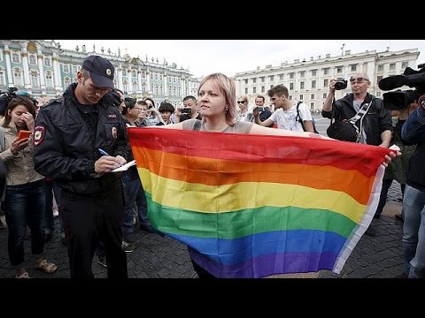 Verhaftungen bei Homosexuellen-Demo in St. Petersburg