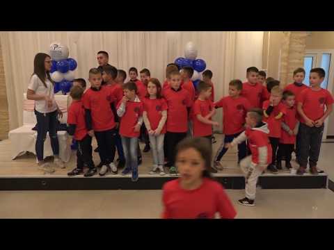 Pobeda darivala poklone za FK Radnički PDM