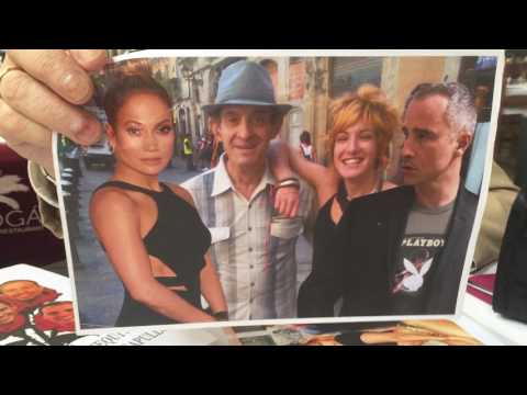 Entrevista a Joaquín González, un personaje mítico de la Plaza Real.