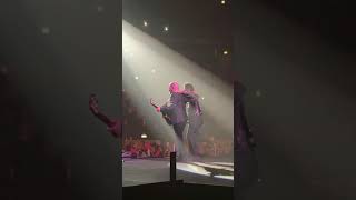 Cosa c&#39;è dall&#39;altra parte!! BENTORNATO LELE