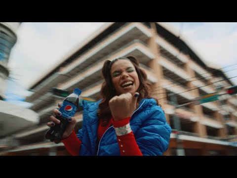 Angie Flores nos canta Éxitos de la calle 💙