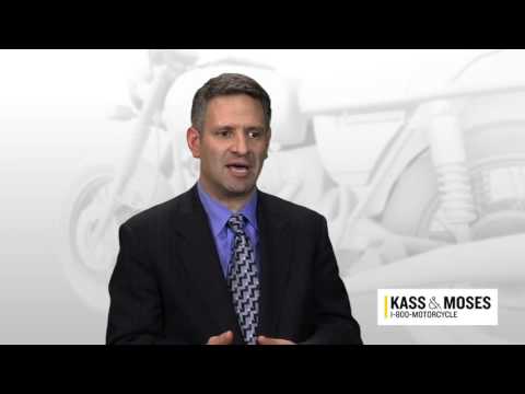 Kass & Moses: When should I hire a lawyer?