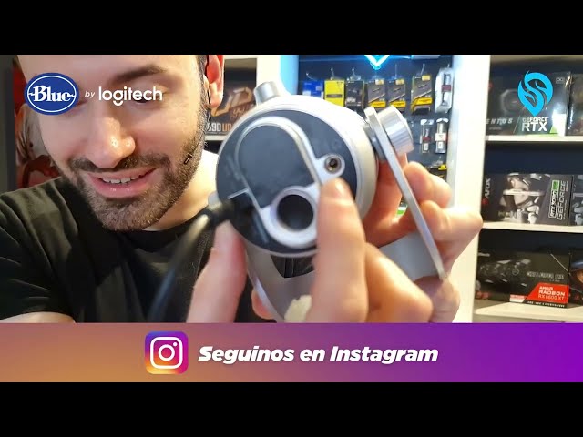 Vídeo relacionado con Logitech for Creators Blue Yeti Micrófono USB para Streaming de Gaming, Software Blue Vo!CE, PC, Podcast, Estudio, Mic para Ordenador, Temas únicos de Streamlabs, Acabado de Edición Especial - Rosa