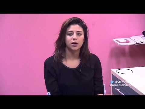 ليا تجري اتصالاً وهمياً من الغرفة وترافقها غادة - Ghada & Lea Star Academy 10