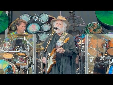 Bob Weir singing the last “Shakedown Street” 08/03/25 San Francisco, CA 