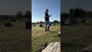 “Run Now.” | Grave Warning #entirelybonkers #ghostlyadventures #dailyaffirmation #cemetery #grave