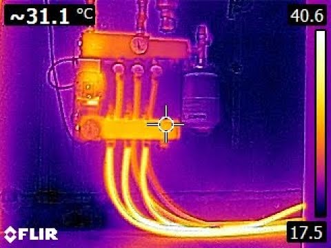 Doorspoelen vloerverwarming met zwarte tyleen buizen