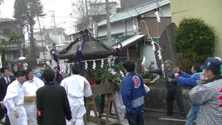 preview picture of video '平成26年　神奈川県松田町　寄神社例大祭　二天棒あばれ神輿＝発輿渡御'