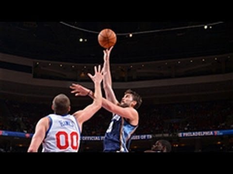 Gasol has season-high in Philly & game-saving block!