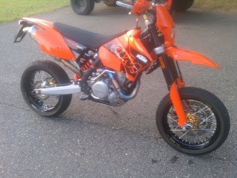 KTM 525 Supermoto vs Ducati 900ss