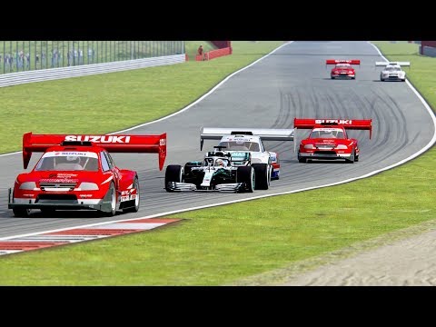 Mercedes F1 2019 vs Suzuki Escudo Pikes Peak - Silverstone