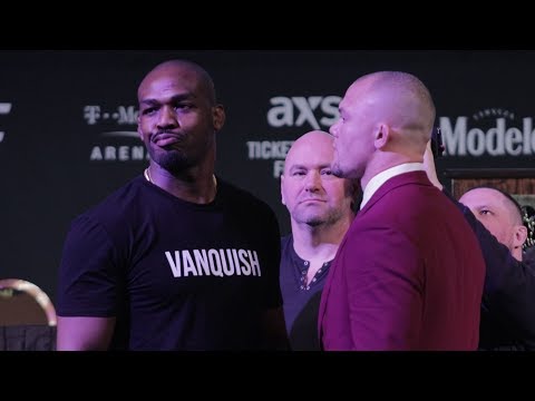 Jon Jones vs. Anthony Smith Face Off | UFC 235 Press Conference