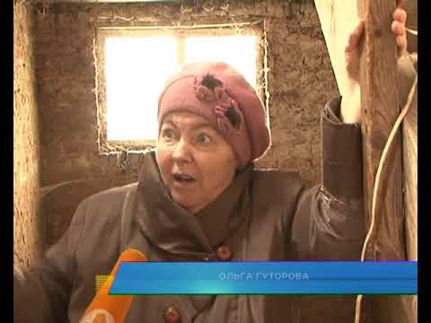 Ветхая постройка в центре Щигров