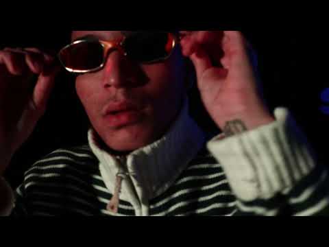 Mc Tiki e 300 - Ele e Bandido