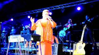 Mariachi Oro Y Plata Chicago 708 743 9870 con Paquita la del Barrio 2012 cuando el destino