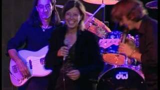 Nicolò Cavalchini e Lu Colombo cantano Maracaibo