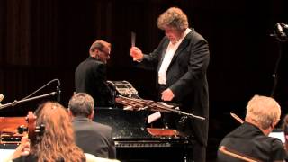 Tanguedia Quintet &amp; Sinfonietta Lentua: Tres Minutos con la Realidad (Astor Piazzolla)