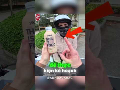 Nữ biker dễ thương và pha “ghi điểm” bất ngờ!