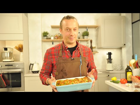 Запеканка из картофеля с треской. Салат из кальмаров гриль с огурцом и яйцом