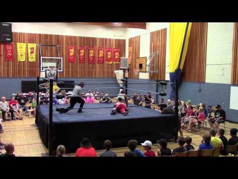 CWE Carter Mason vs Travis Cole June 24/15 Yorkton, Sk.