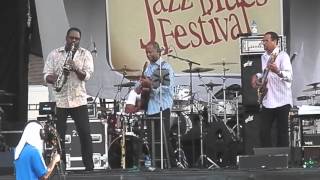 Earl Klugh ft Everette Harp - Midnight In San Juan @ The John Coltrane Int'l Jazz/Blues Fest 2015