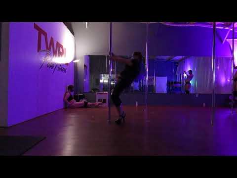 pole choreo