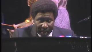 Oliver Jones &amp; Friends - (Official Video)