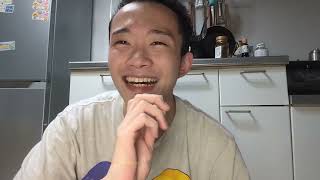 モナカカオを食べる