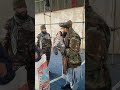 دا یوه معیوبه ماشومه ده چې لاس او پیښې دواړه نشته Afghanistan