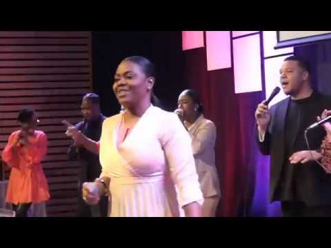 De Rots praise -  Awesome God