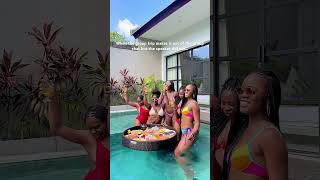 Listen with speakers on.. we are still cracking up to no music vibes #travel #blackgirlmagic