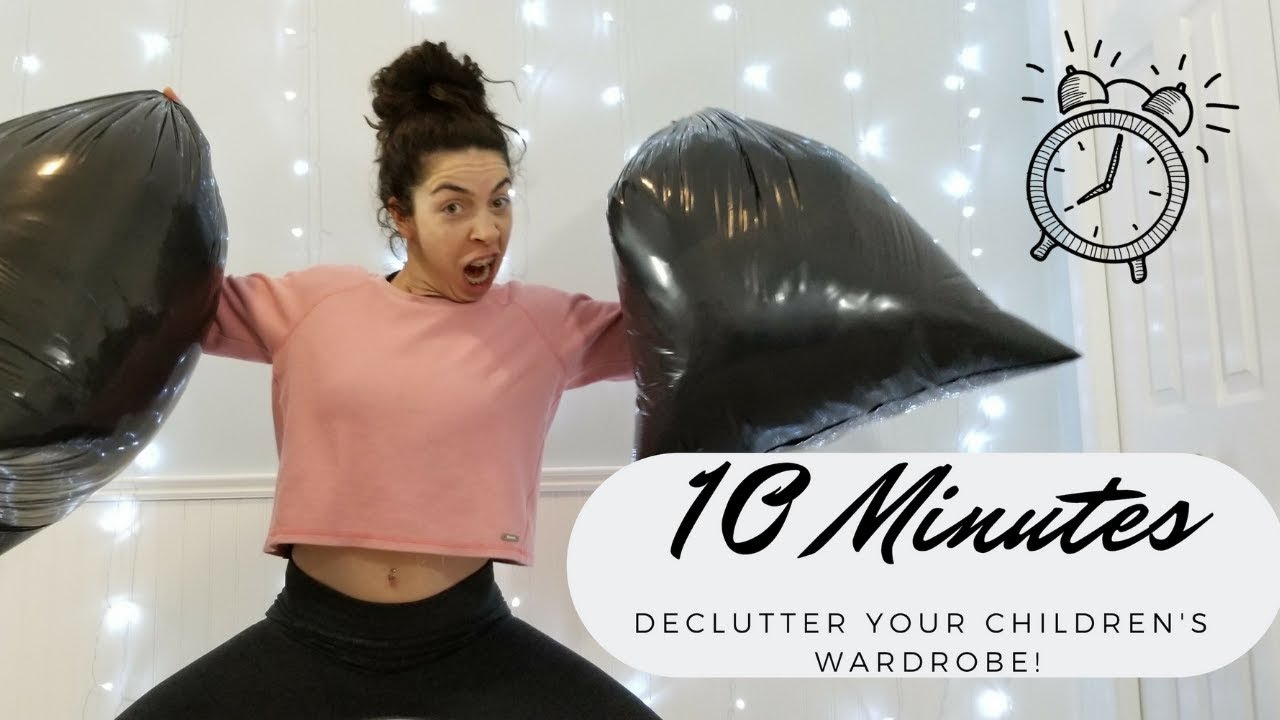 Declutter with me 2019 | Extreme declutter | Declutter kids clothing in 10 mins | Simplify wardrobe