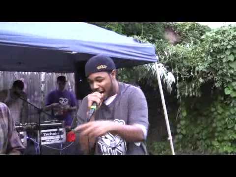 Grand Phee & Rhyson - Freestyle (over Da Rockwilder) @ Rabbi D's Backyard, Brooklyn, NYC