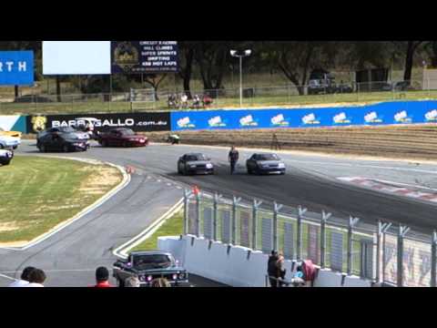 1000AWHP R32 GTR gives away drag Powercruise #44 Perth 2013