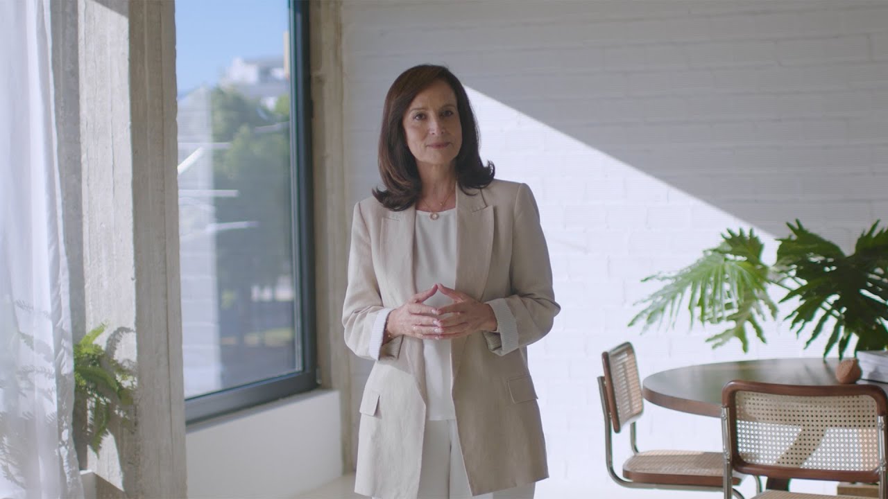 <p><strong>Ποια είμαι</strong></p>
