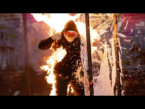 Omar Montes se convierte en un ser de luz con la espectacular Antorcha humana - El Desafío