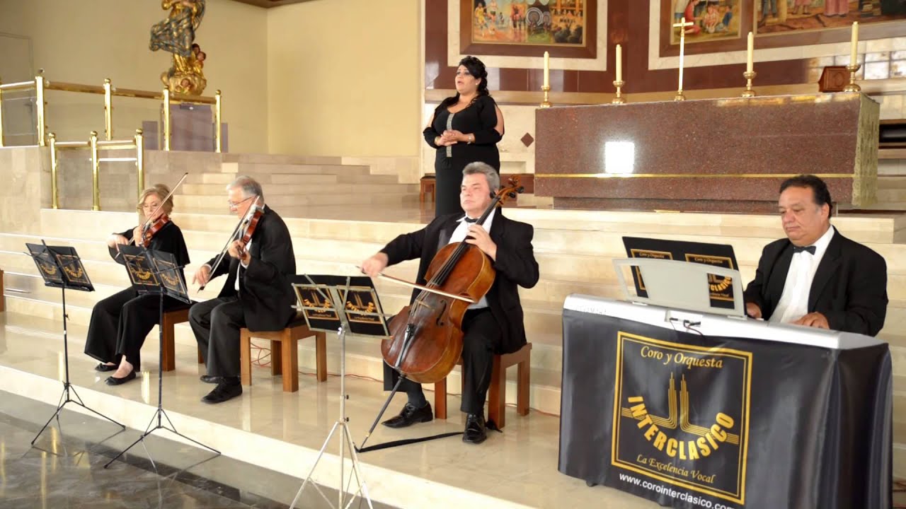 Ave María (G. Caccini)(Soprano, 4 Músicos y Director)