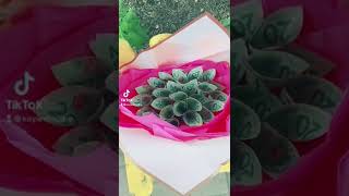 Flower bouquet made of money
