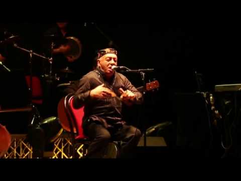 Peppe Barra - Cicerenella (Il Canto dei Tamburi)
