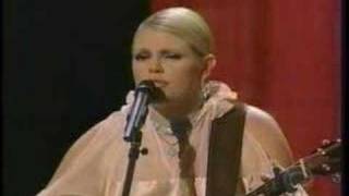 Dixie Chicks singing Traveling Soldier- Live
