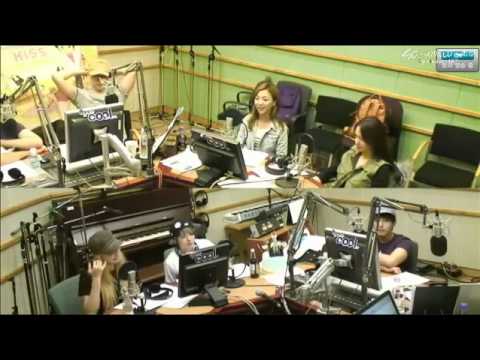 120621 MinWook dancing to Electric Shock!(f(x)) - Ryeowook & Sungmin @ Sukira KTR (SUPER JUNIOR)