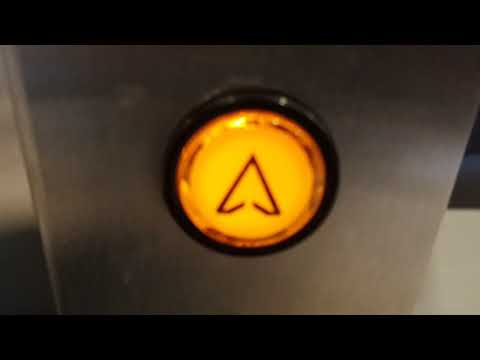 Otis Hydraulic Elevator @ 100 Harborview Plaza - La Crosse, WI