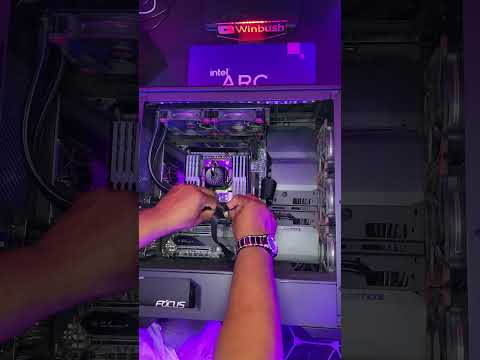 Máquina Intel ARCade exhibe un NUC Extreme con GPU Arc A770