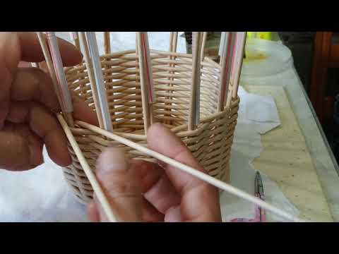 Как плести ровно. Техника плетения из бумажной лозы.