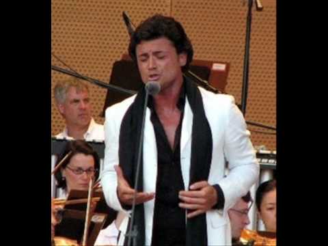 Vittorio Grigolo - audio medley from Chicago